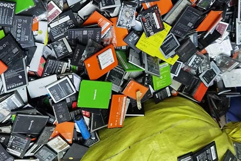 无锡高价三元锂电池回收-废电池的回收价格
